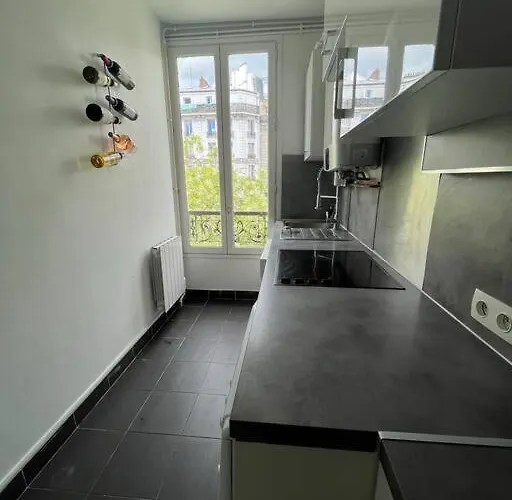 Flat 16 Near To Eiffel Tower