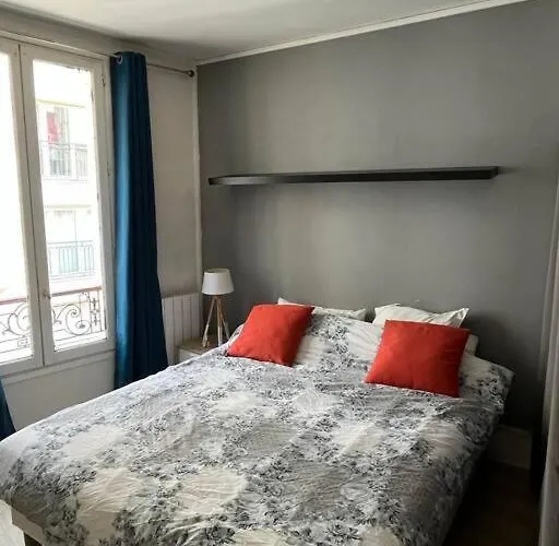 Appartamento Flat 16 Near To Eiffel Tower Parigi